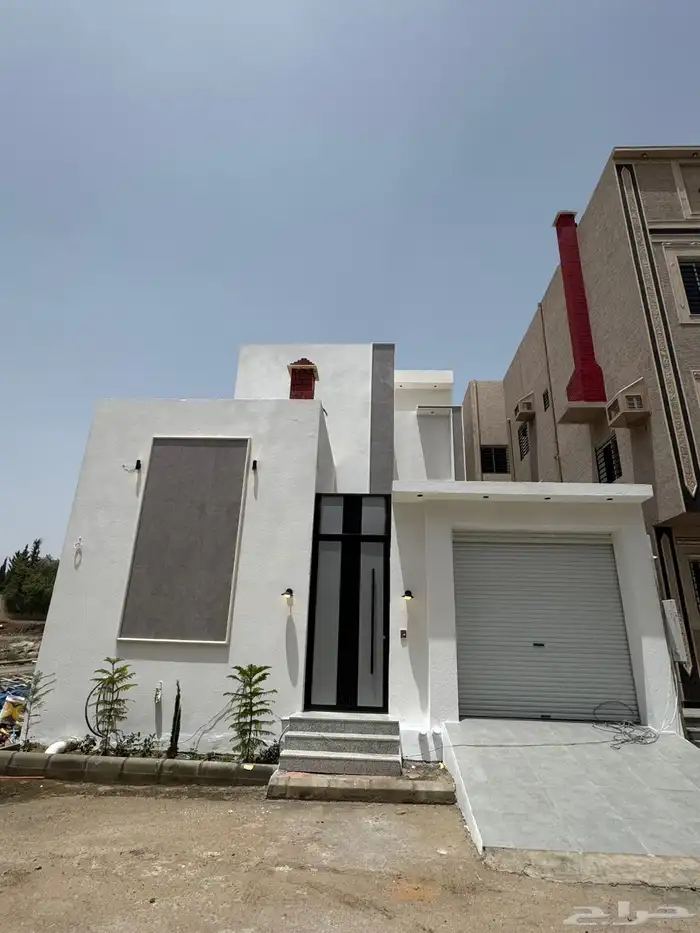 فله فاخره بموقع متميز بين ابها والخميس واصله جميع الخدمات 0