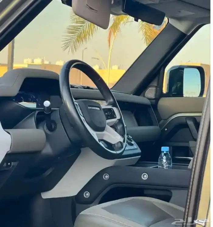 ديفندر 5