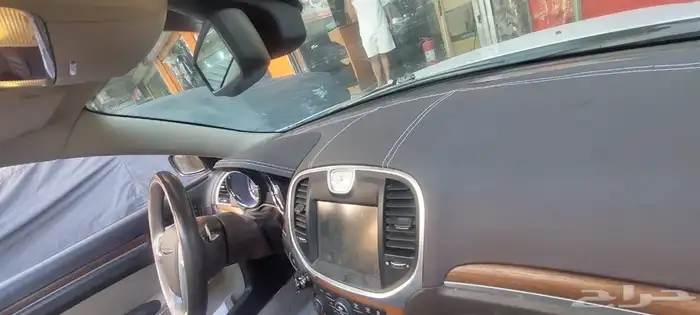 كرايسلر v8 5