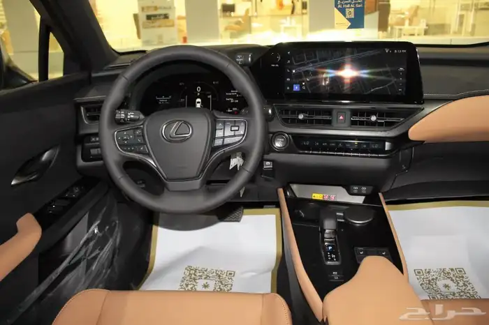 لكزس - UX300 Ch هايبرد - 2025 - خليجي - فل كامل 21