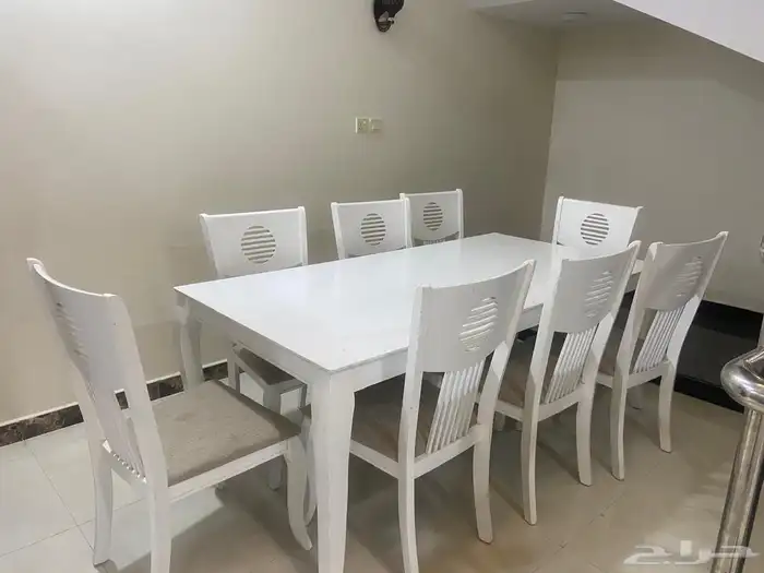 طاولة طعام 1