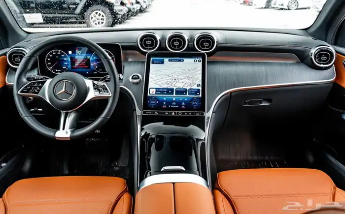 مرسيدس بنز GLC300 4 matic موديل 2024 5