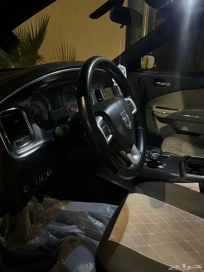 دوج تشارجر للبيع 2014 ماشي 327900 كيلو 5