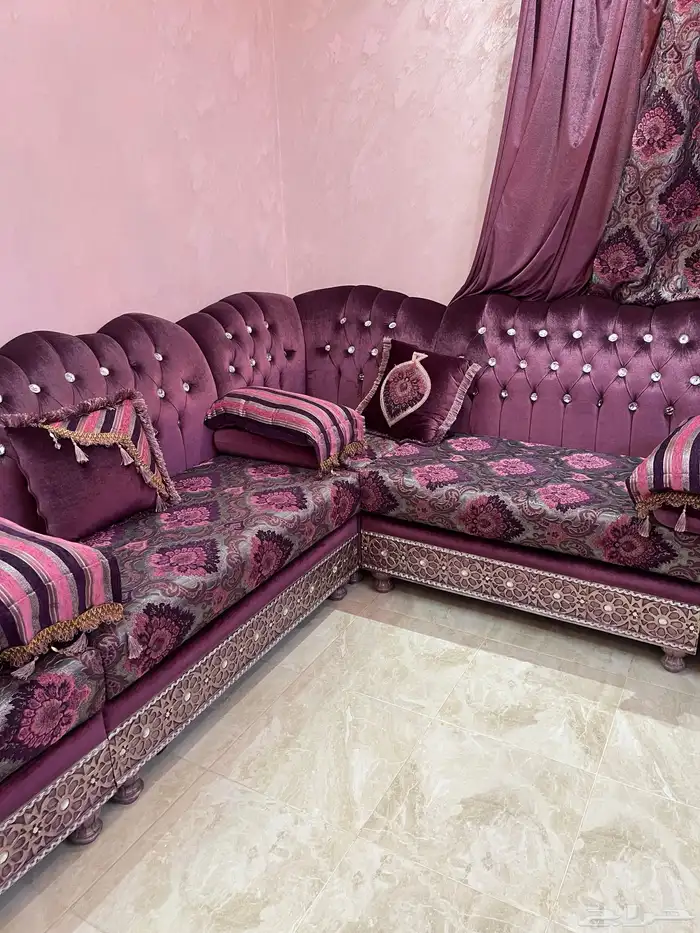مجلس نسائي كنب مقاس 5   5 4