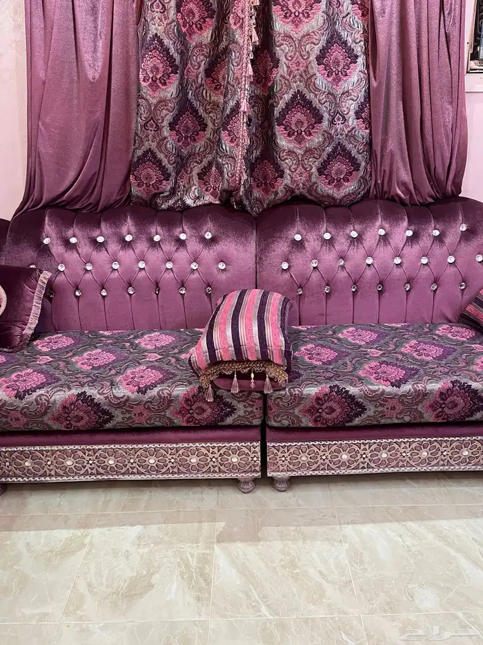 مجلس نسائي كنب مقاس 5   5 0