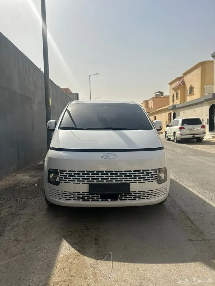هيونداي ستاريا 11 راكب 2