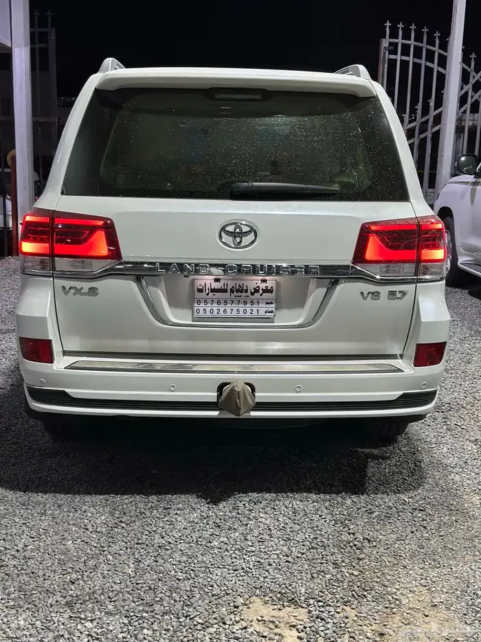 لاندكروزر مديل 2021 VXS اعلى فئه 9