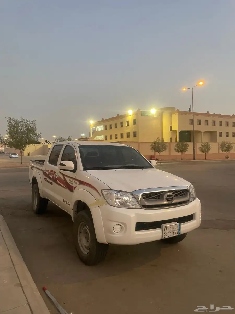 هايلوكس دبل قير عايدي غمارتين 0