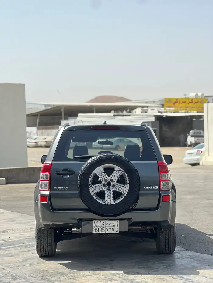 جرند فيتارا 2009 0