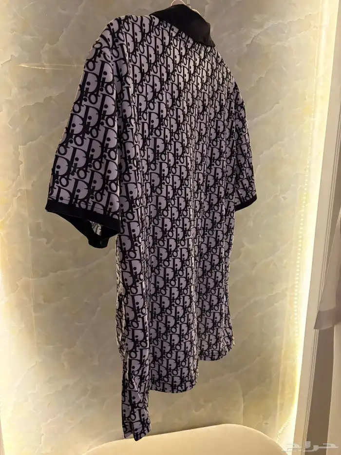 تي شيرت Dior 4