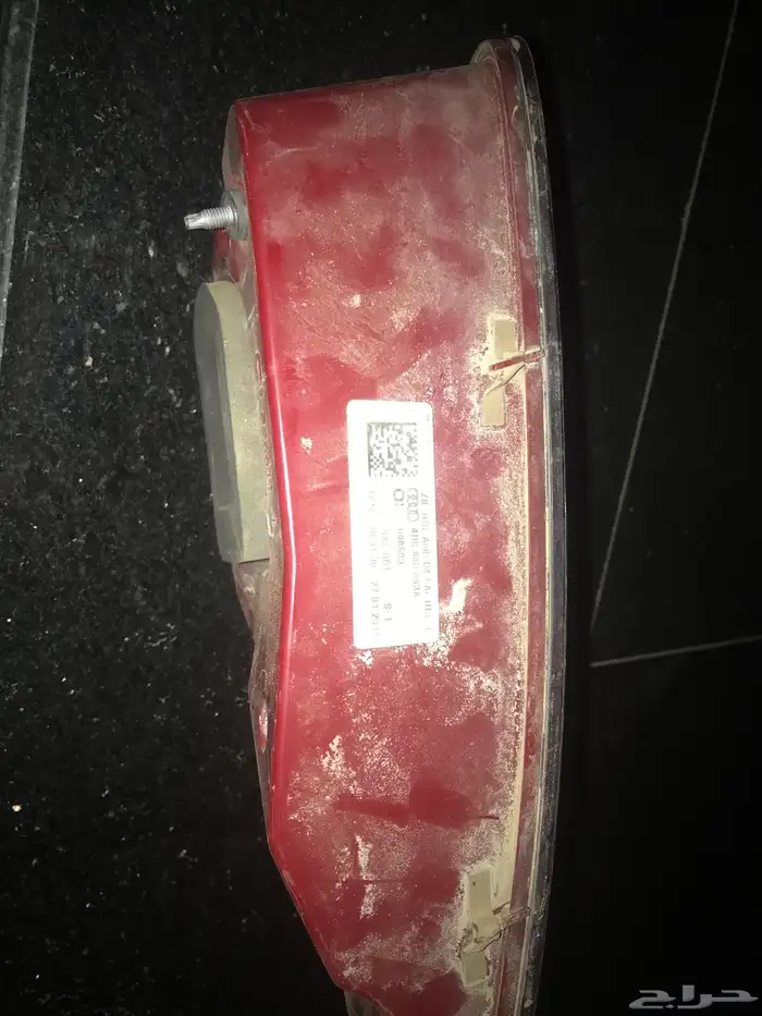 اسطب نص الي على شنطه أوديA8 2012 5