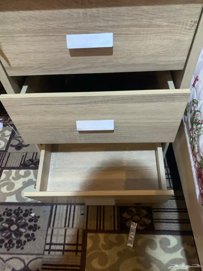 طاولة قمينق.طاولة مكتبية 2