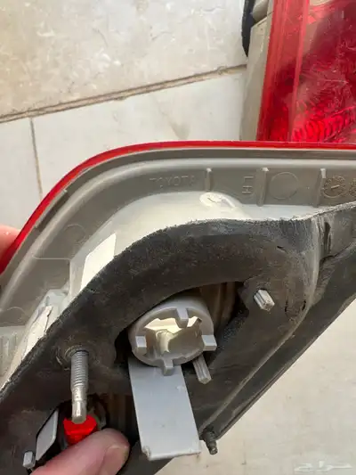 للبيع صطب كامري خلفي حق الشنطة 3