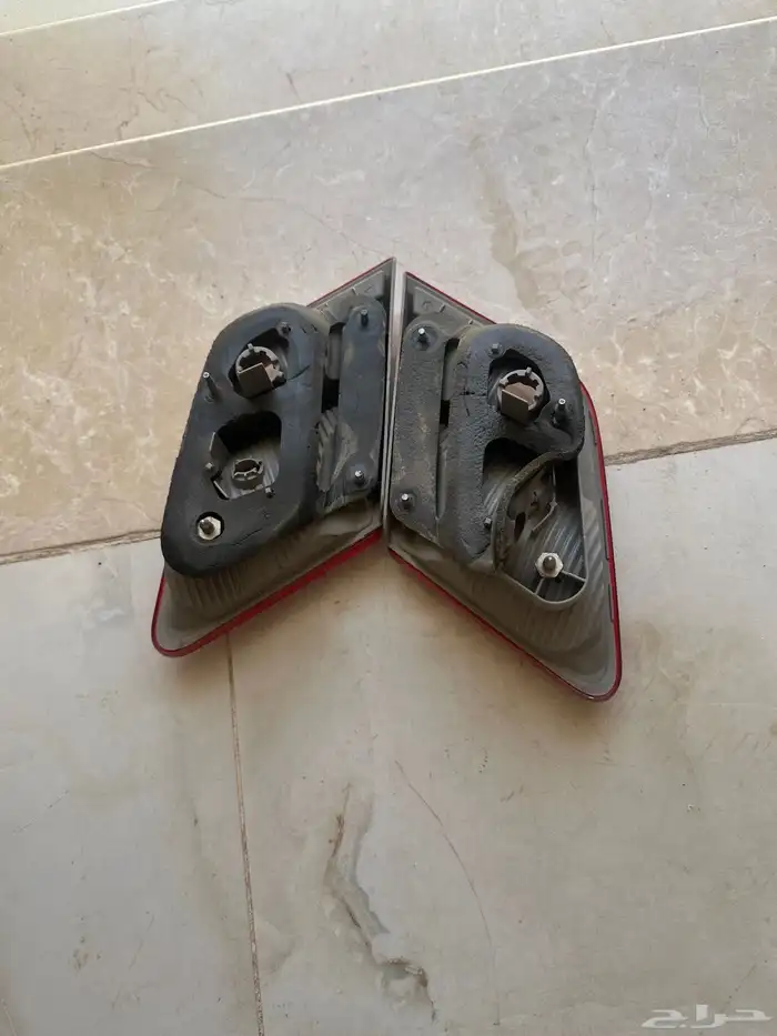 للبيع صطب كامري خلفي حق الشنطة 2