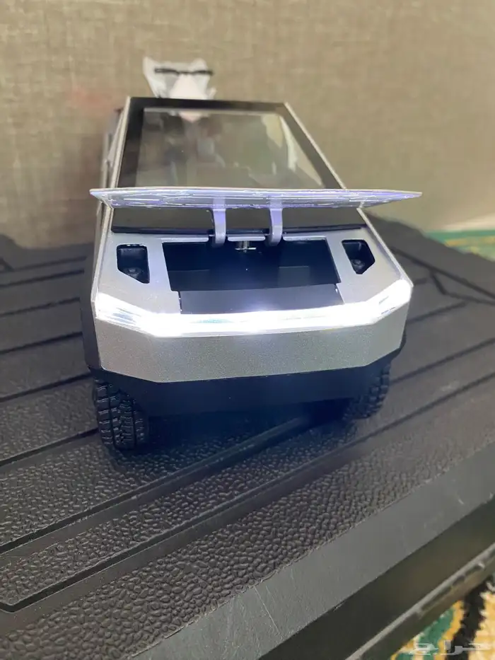 مجسمات سيارات للبيع 5