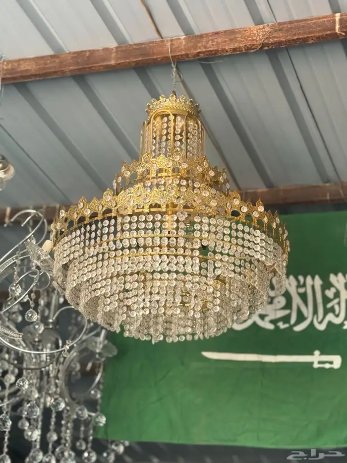 ثريا قديمة للبيع 0