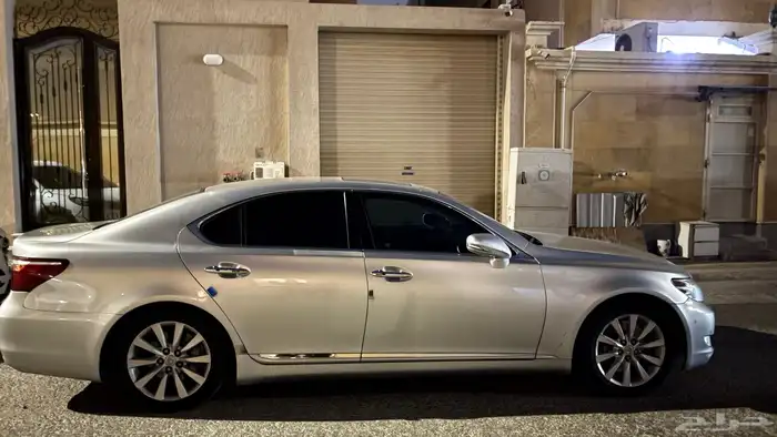 لكزس LS460 10