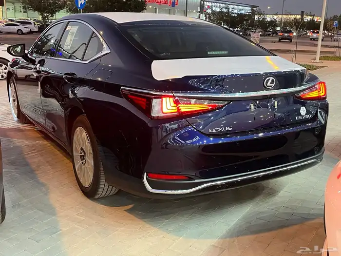 لكزس ES250 سعودي م2025 متوفر جميع الالوان ومتاح اقساط وكاش 7