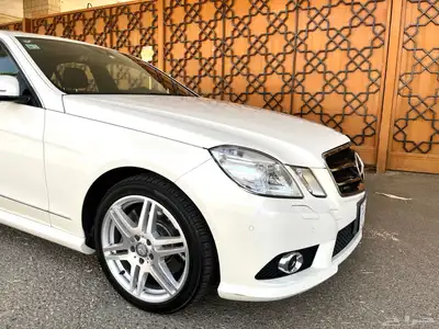 مرسيدس 550 E بحالة المصنع 2010 (تم البيع) 18