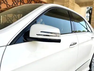 مرسيدس 550 E بحالة المصنع 2010 (تم البيع) 15