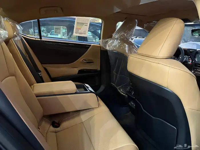لكزس ES250 سعودي م2025 متوفر جميع الالوان ومتاح اقساط وكاش 5
