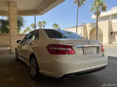 مرسيدس 550 E بحالة المصنع 2010 (تم البيع) 22