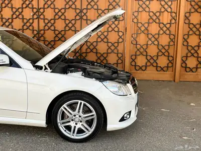 مرسيدس 550 E بحالة المصنع 2010 (تم البيع) 25
