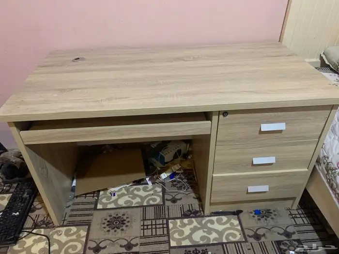 طاولة قمينق.طاولة مكتبية 0