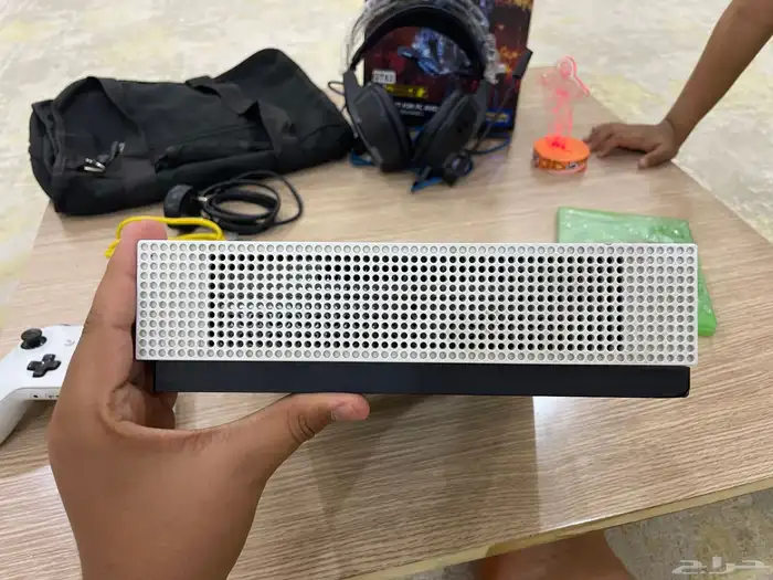 أكس بوكس ون إس 4