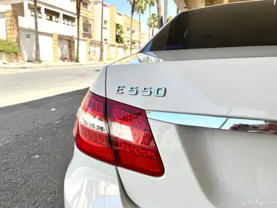 مرسيدس 550 E بحالة المصنع 2010 (تم البيع) 10