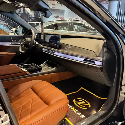 BMW 735i 2025 luxury مستخدم 7