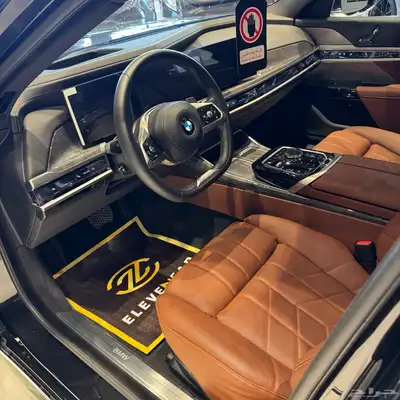 BMW 735i 2025 luxury مستخدم 4