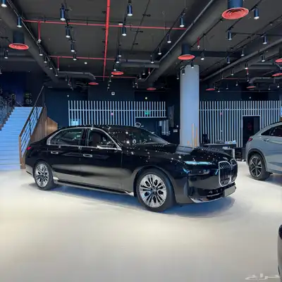 BMW 735i 2025 luxury مستخدم 1