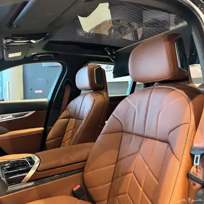 BMW 735i 2025 luxury مستخدم 5