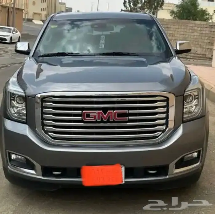 يوكن مطور 2019 GMC نظيف جدا 6