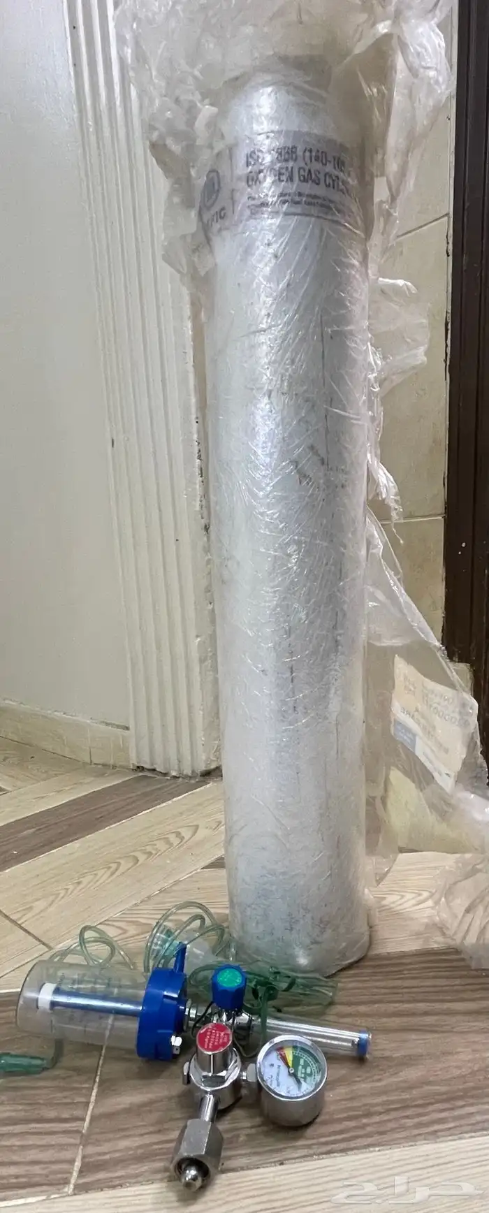اسطوانة اكسجين مع الجهاز والكمامة 0