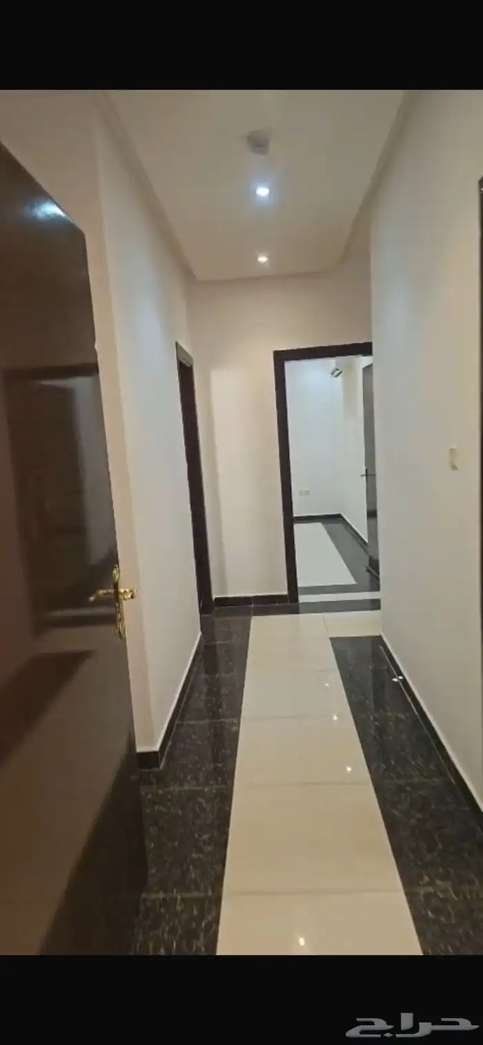شقة بإشبيليه غرفتين وصاله و2حمام 0