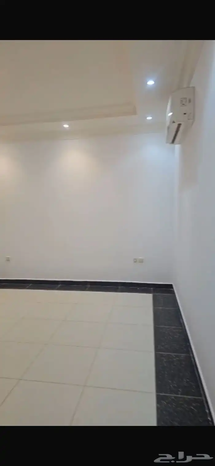 شقة بإشبيليه غرفتين وصاله و2حمام 1