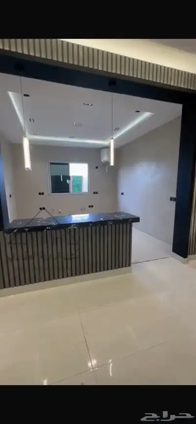 نص دور للبيع حي الفلاح 4