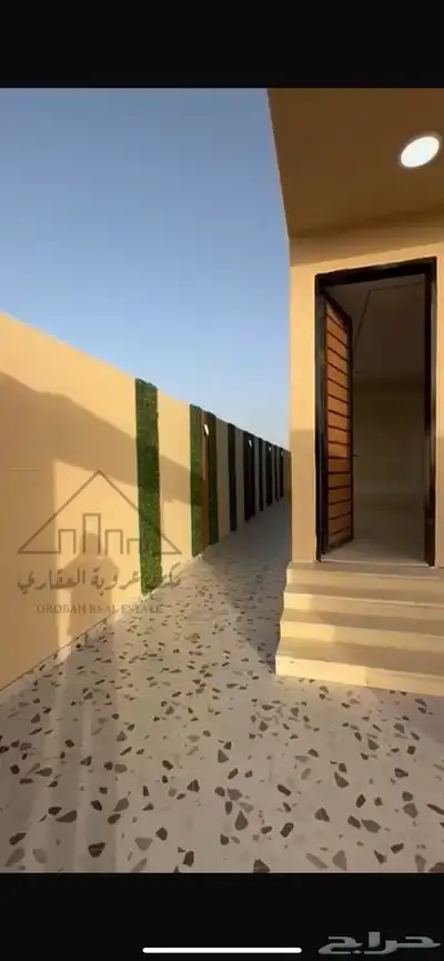 نص دور للبيع حي الفلاح 10