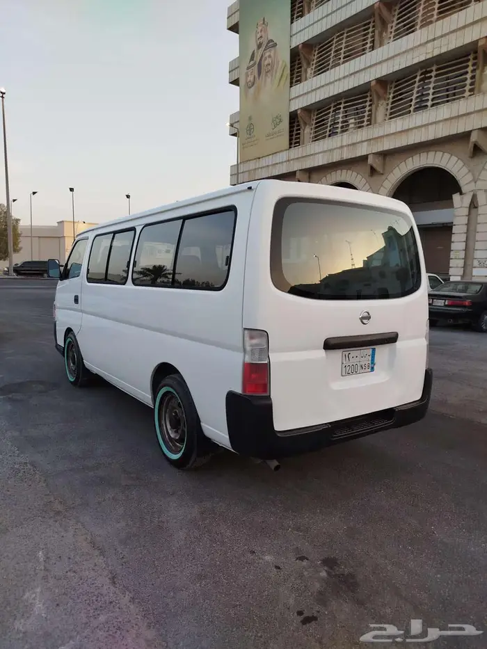 نيسان باص تم البيع تم البيع 3