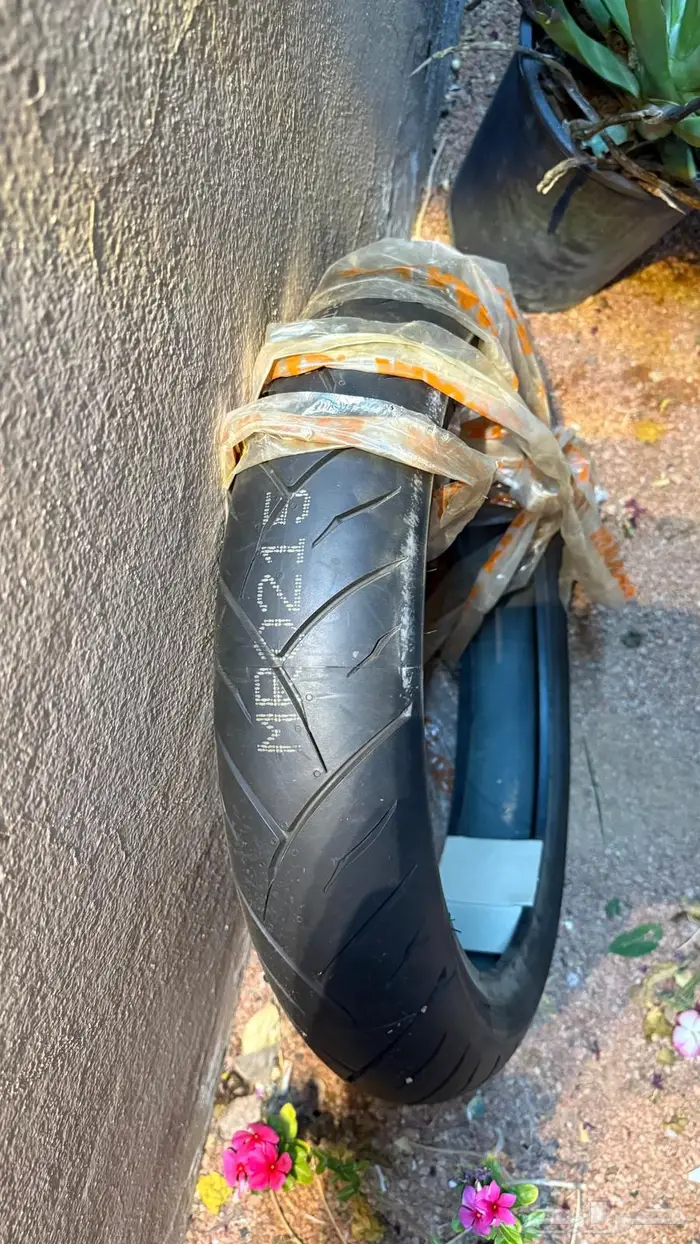 للبيع كفر ماكسس جديد لدباب ريس امامي جديد ماستخدم 120 70 17 3