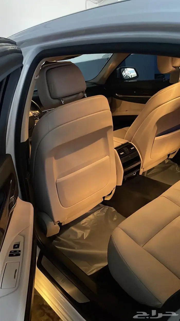 بي إم دبليو سيفن سيريز 2012 مخزنBMW 7-series 14
