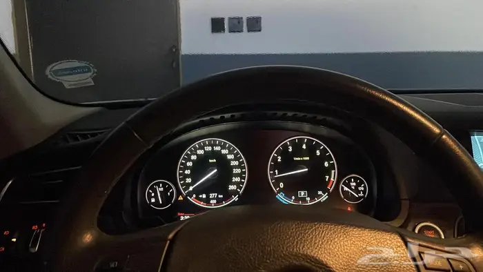 بي إم دبليو سيفن سيريز 2012 مخزنBMW 7-series 3