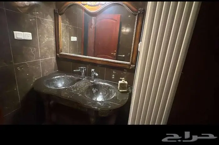 مغاسل مع المرايا Washbasin with mirrors 3