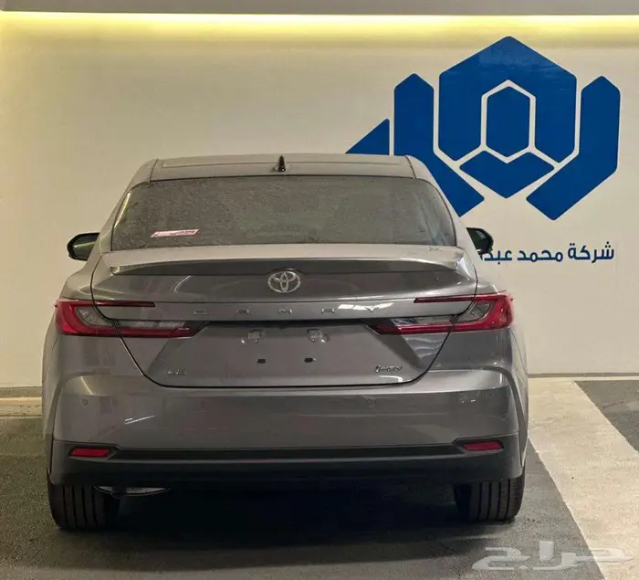 تويوتا كامري LE هايبرد 2025 3