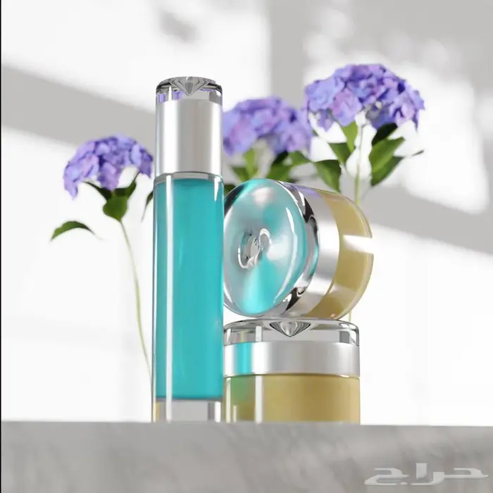 تصميم دعايات 3D لمنتجات  وتصميم واجهات مستخد Ui 4