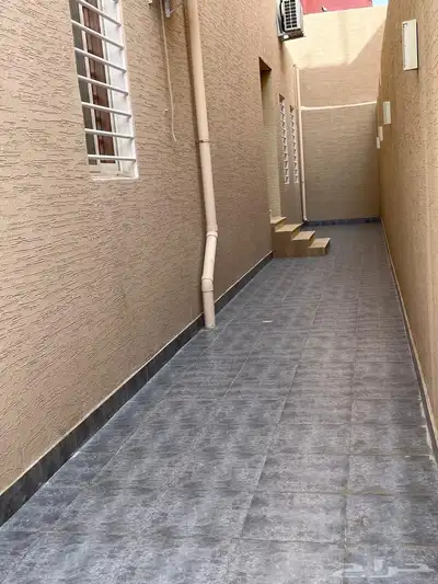 للبيع فيلا بحي الرحبه طريق السيل 2
