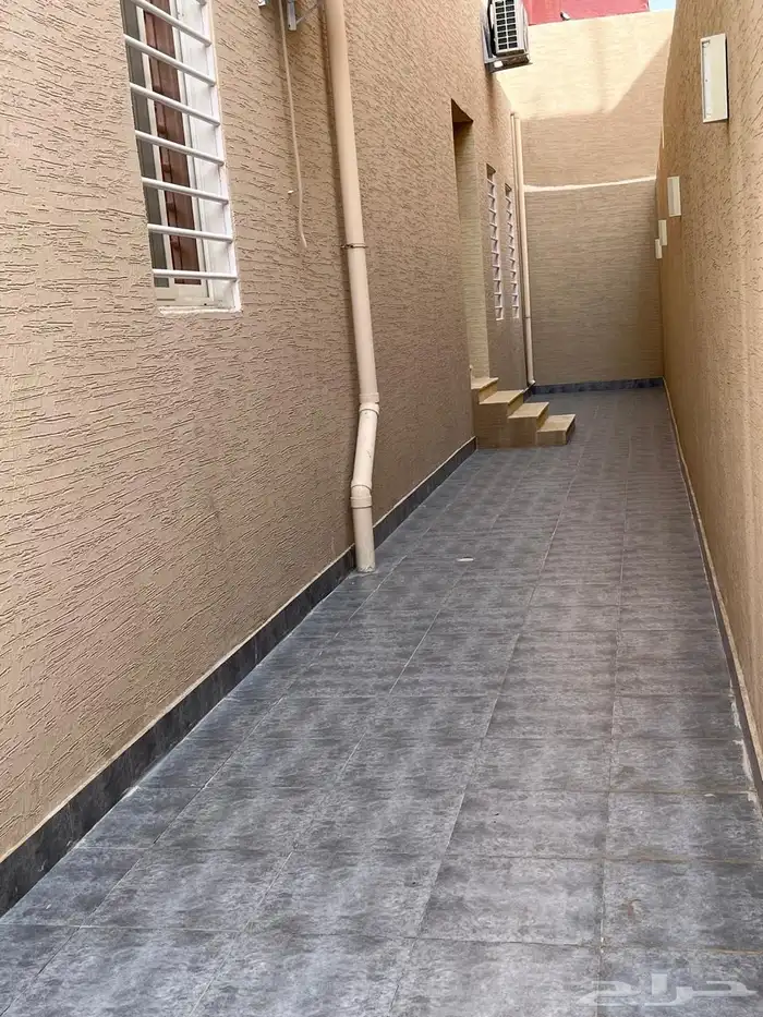 للبيع فيلا بحي الرحبه طريق السيل 2