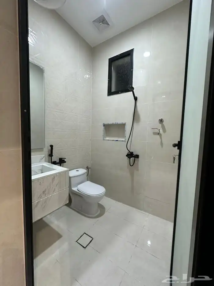 عماره تجاريه للبيع حفر الباطن 8